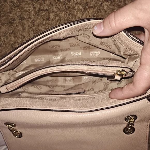 Michael Kors Pebbled Leather Chain Shoulder Bag - Picture 4 of 4